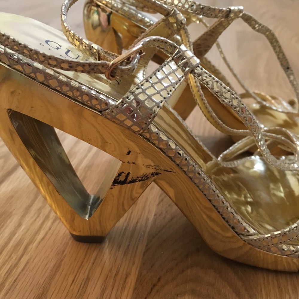 Guess by Marciano Gold Platform Sandals, Size 8 - Picture 5 of 6